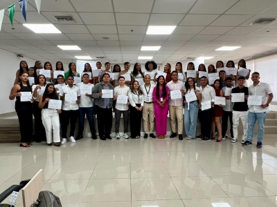 CUL y DIAN celebran la certificación de la primera cohorte del Programa NAF